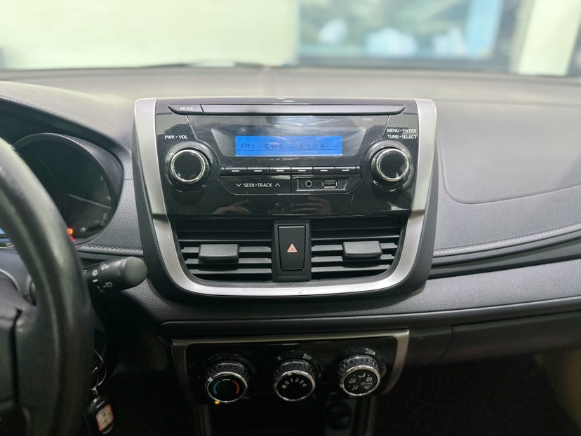 Used Toyota YARiS L 2016 Revised 1.5E CVT Charming Edition
