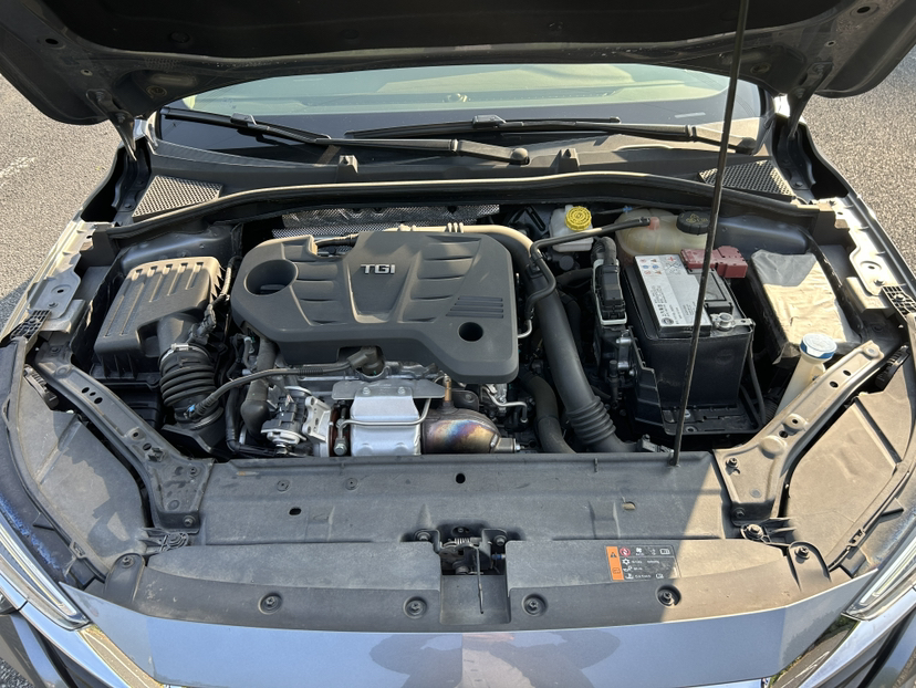 Used Roewe i6 MAX 2020 300TGI Automatic "Swell Cool Smart Drive" Edition
