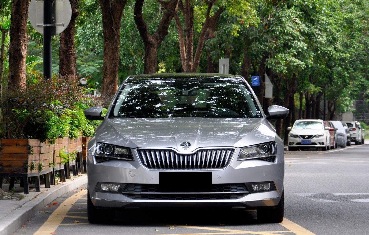 Used Skoda Superb 2016 TSI330 DSG Smart Drive Edition
