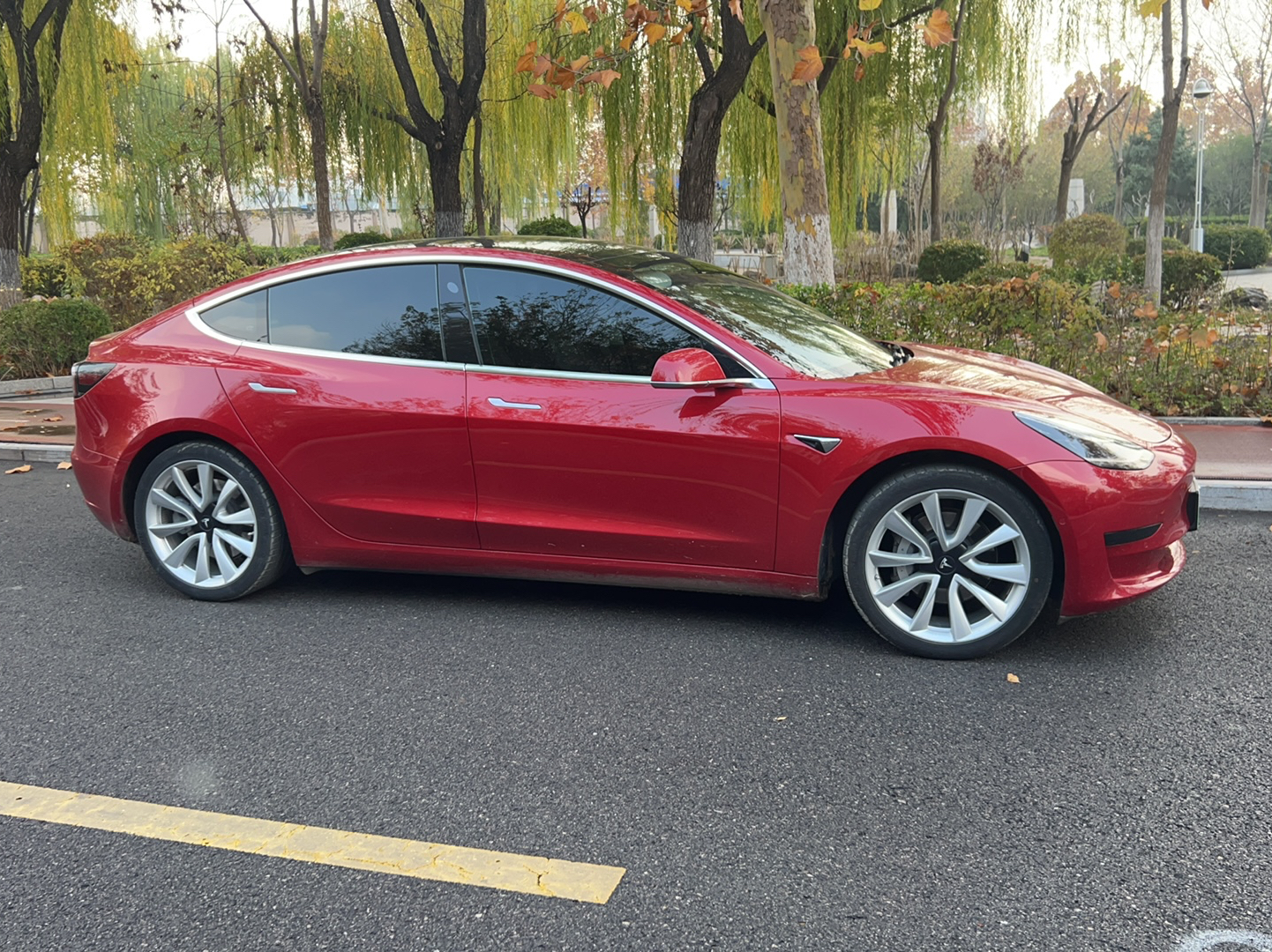 Used Tesla Model 3 2019 Standard Range Rear-Drive Upgraded Version
