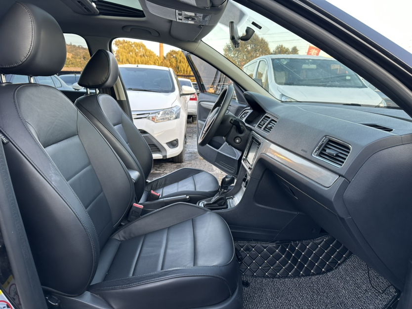 Used Volkswagen Lavida 2013 Revised Version 1.4 TSI DSG Comfort Edition
