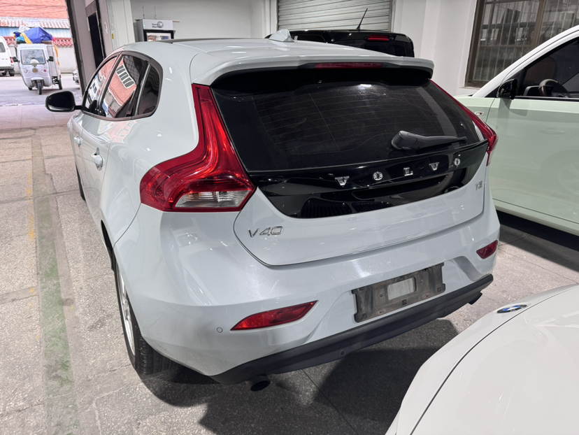 Used Volvo V40 2016 T3 Zhiyi Edition

