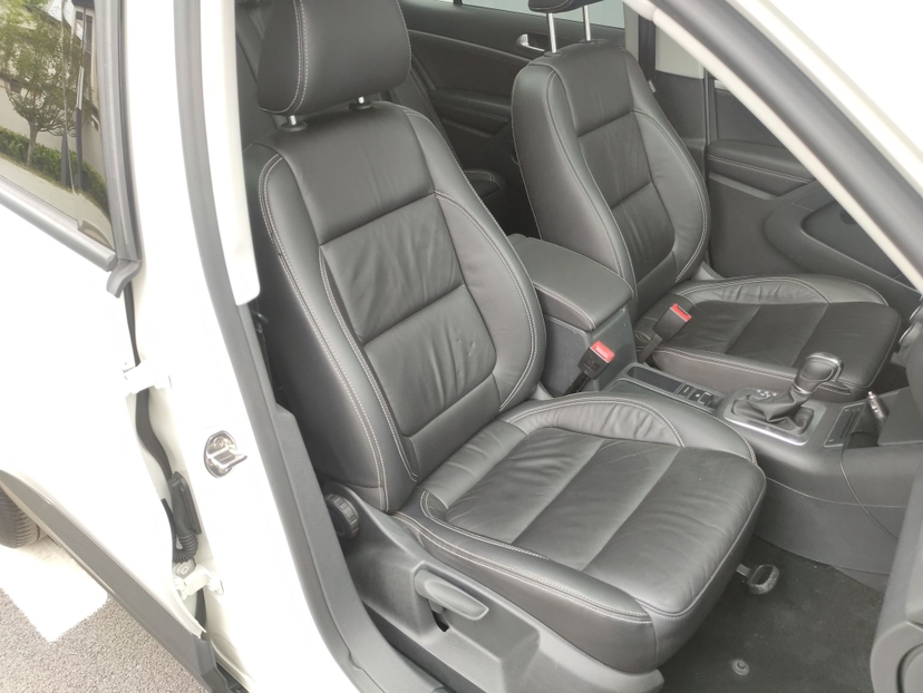 Used Volkswagen Tiguan 2017 300TSI Automatic Two-Wheel Drive Silk Road Comfort Edition
