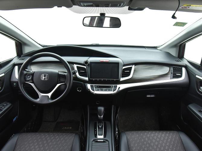 Used Honda Jade 2017 1.8L automatic Comfort version 5 seats