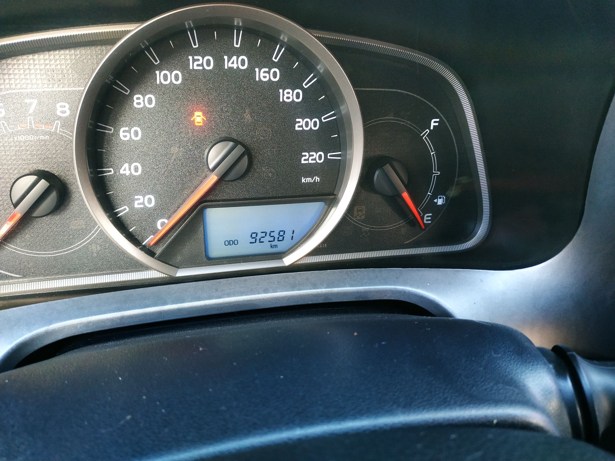 Used Toyota RAV4 2016 2.0L CVT Two-Wheel Drive Fashion Edition China V Standard
