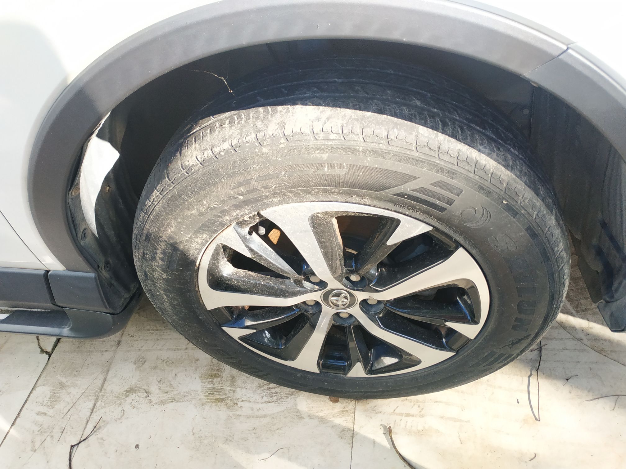 Used Toyota RAV4 2016 2.0L CVT Two-Wheel Drive Fashion Edition China V Standard
