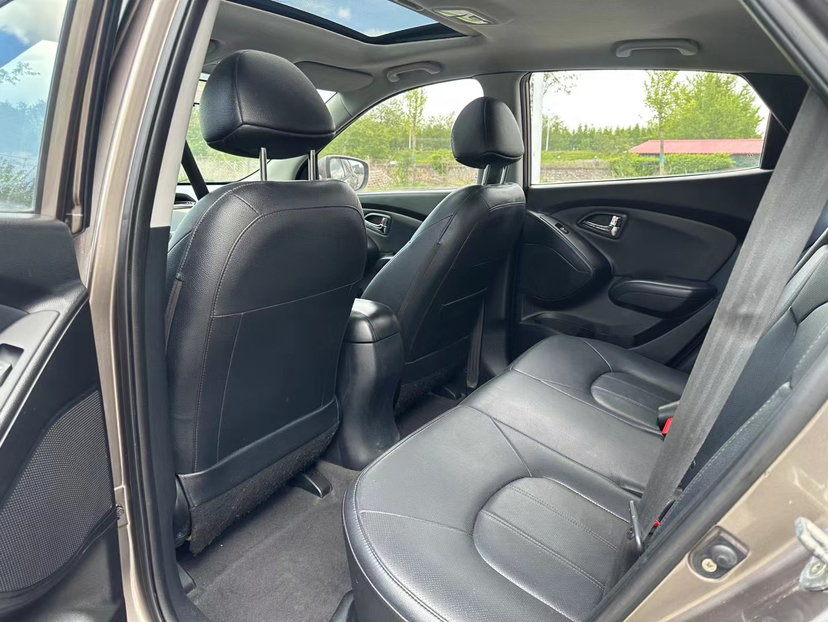 Used Hyundai ix35 2012 2.0L Automatic Two-Wheel Drive Elite Edition GLS
