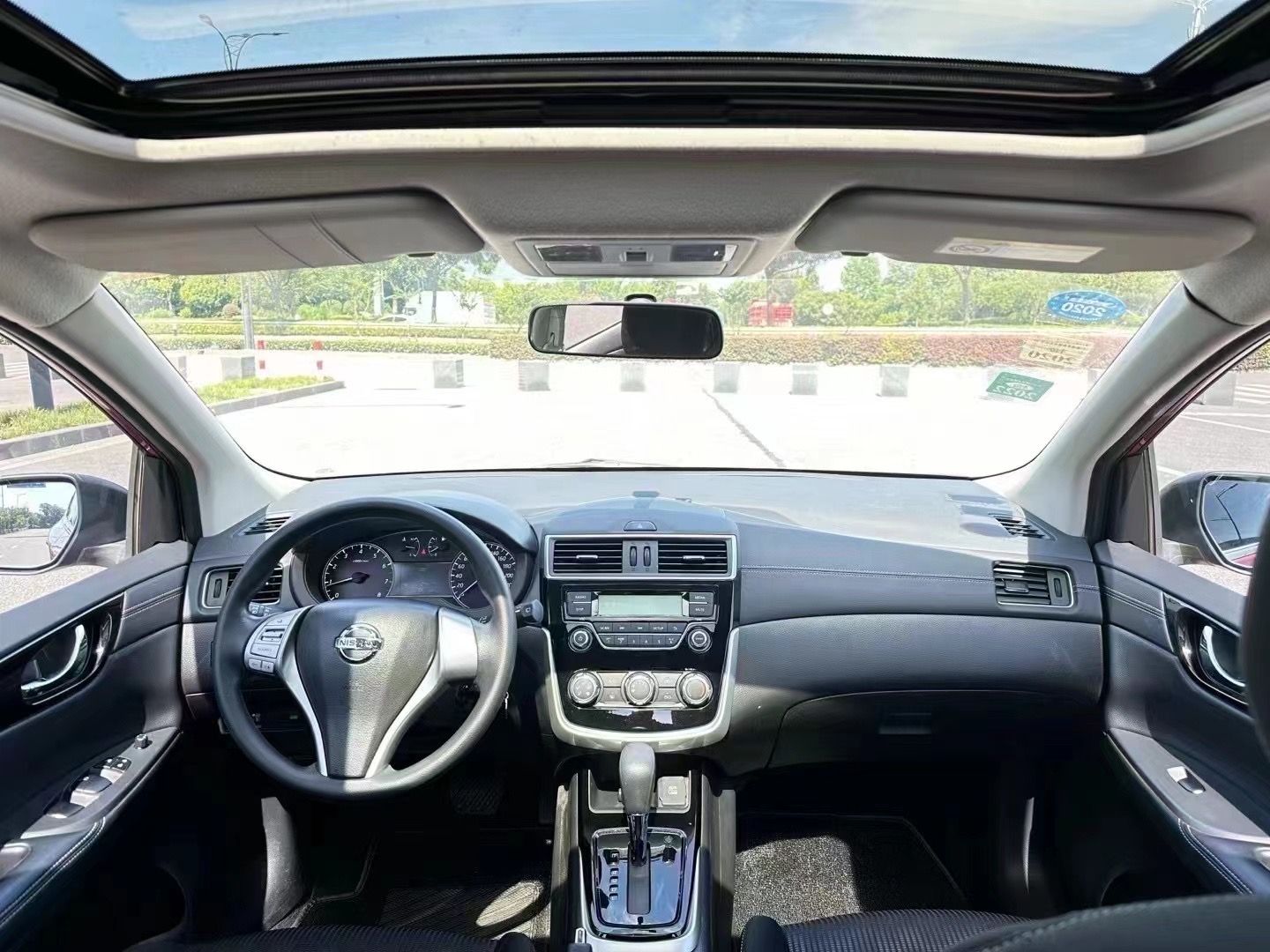 Used Nissan Tiida 2020 1.6L CVT Cool Edition
