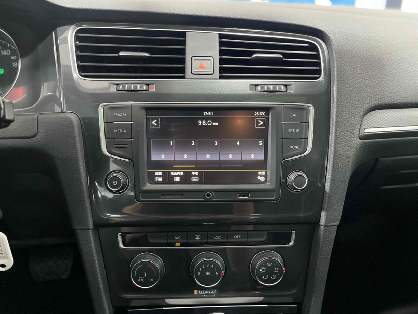 Used Volkswagen Golf 2017 1.6L Automatic Comfort Million-Vehicle Anniversary Edition
