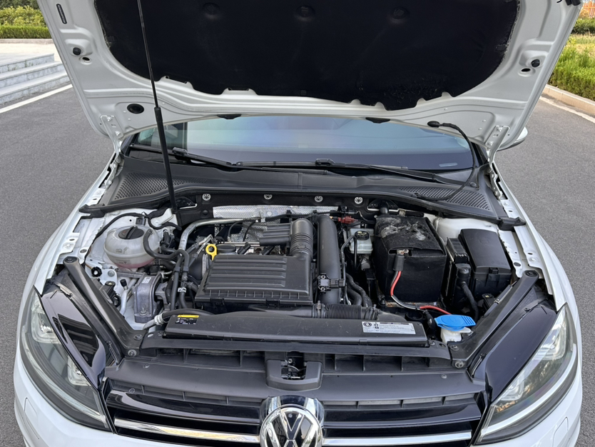 Used Volkswagen Golf 2014 1.4TSI Luxury Travel Edition
