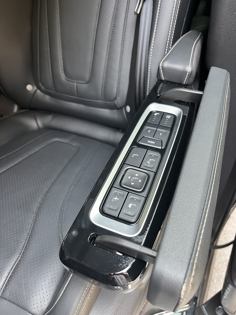 Used SAIC MAXUS G20 2019 First Edition 2.0T Automatic ZhiZun Version China V Standard
