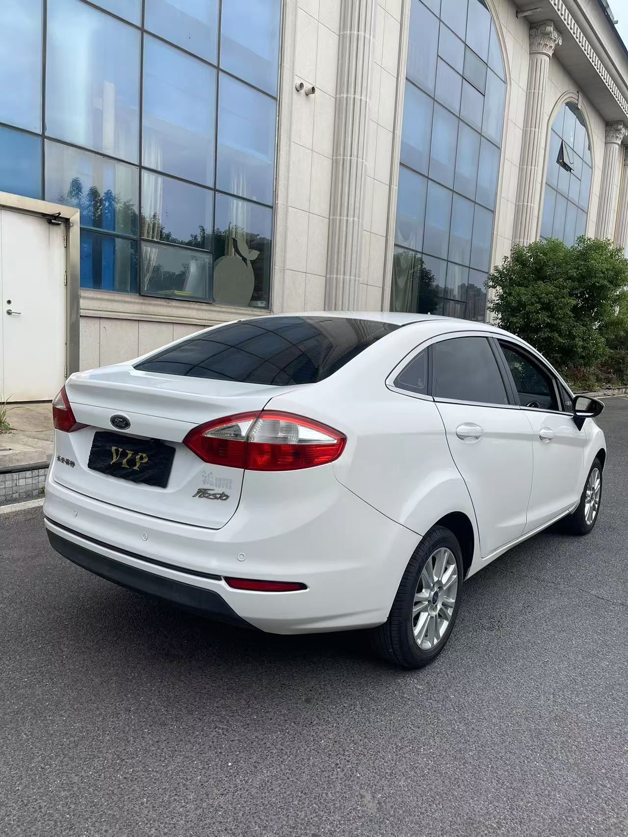 Used Ford Fiesta 2013 Sedan 1.5L Automatic Fashion Edition
