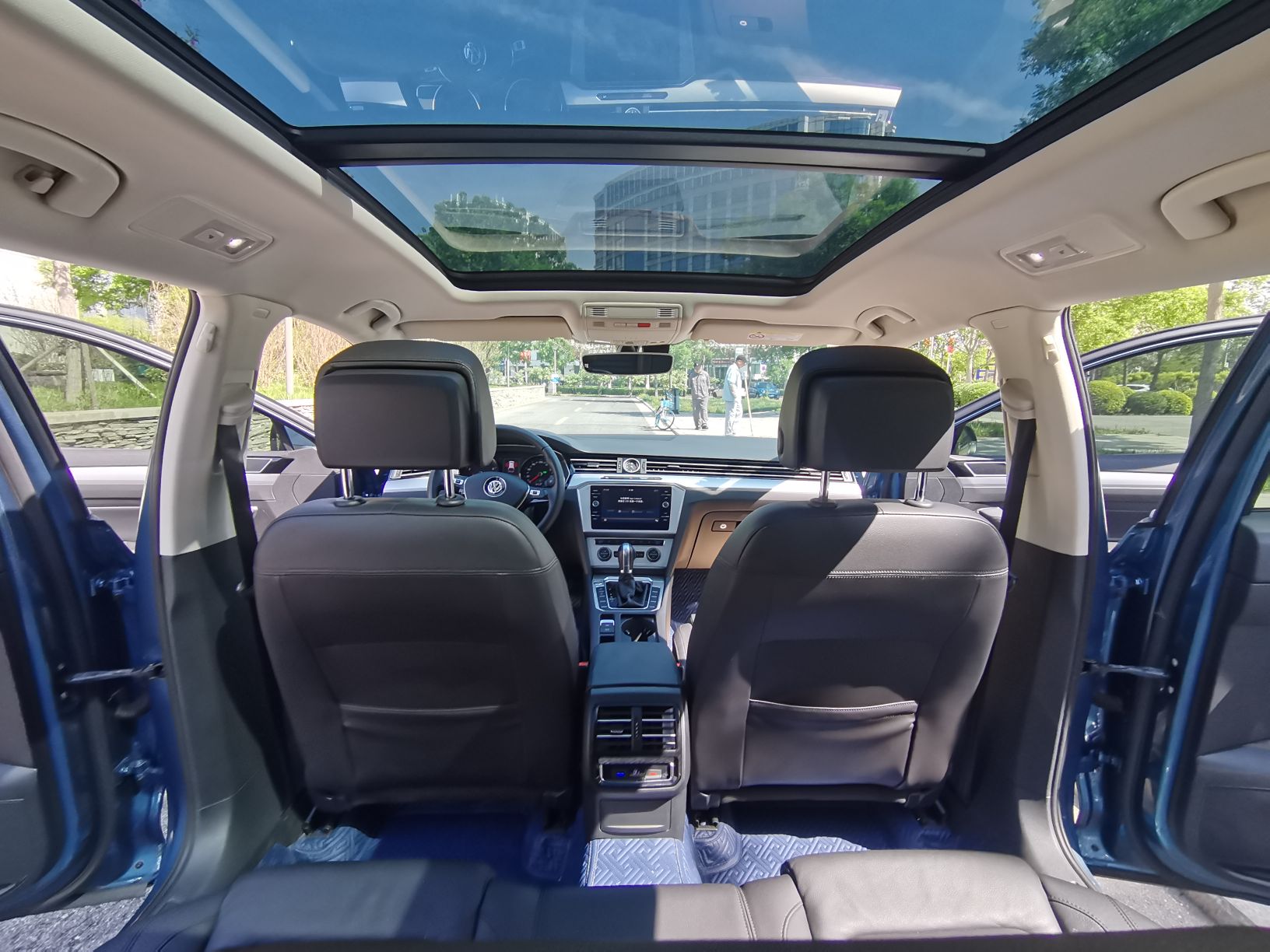 Used Volkswagen Variant 2018 380TSI Two-Wheel Drive Comfort Edition
