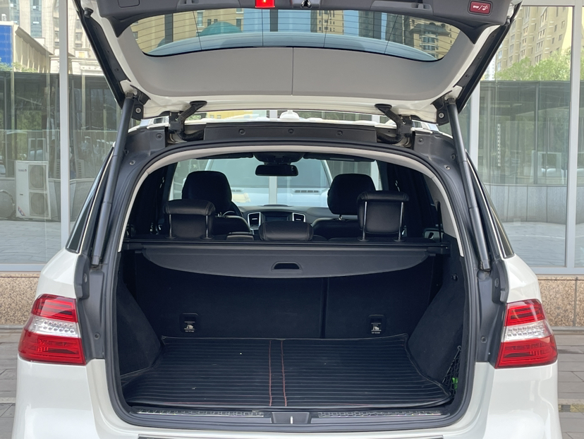 Used Mercedes-Benz M-Class 2012 ML 300
