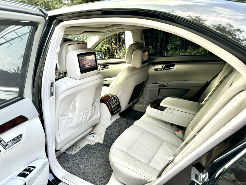 Used Mercedes-Benz S-Class 2012 S 400 L HYBRID Grand Edition
