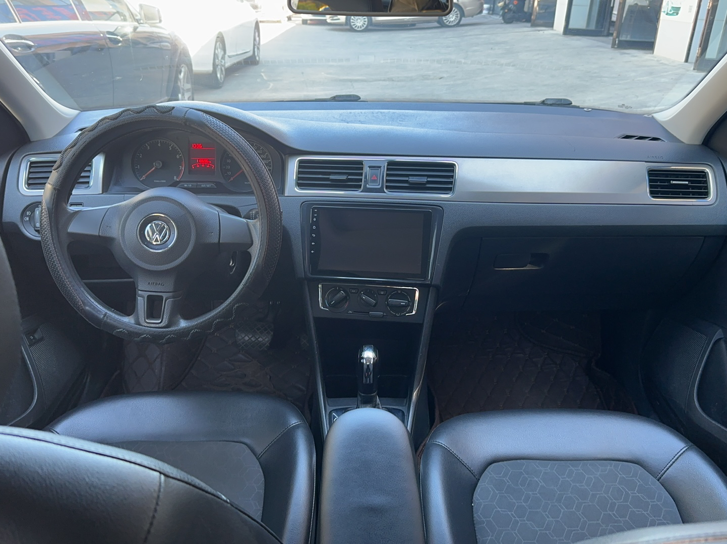 Used Volkswagen Santana 2015 1.6L Automatic Comfort Edition
