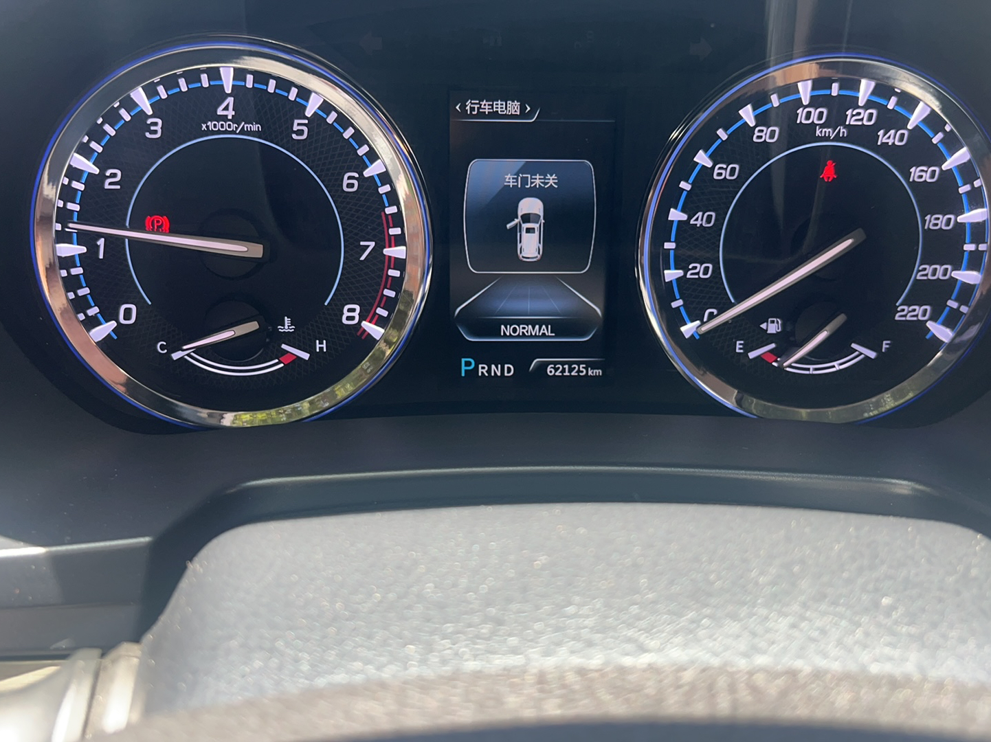 Used Changan CS95 2017 2.0T Two-Wheel Drive Zhitu Edition
