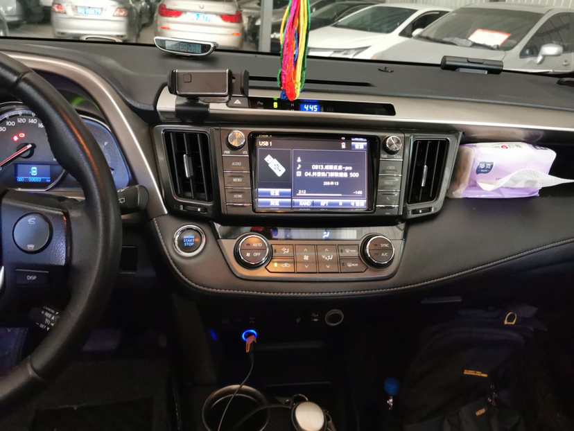 Used Toyota RAV4 2015 2.0L CVT Four-Wheel Drive New Edition
