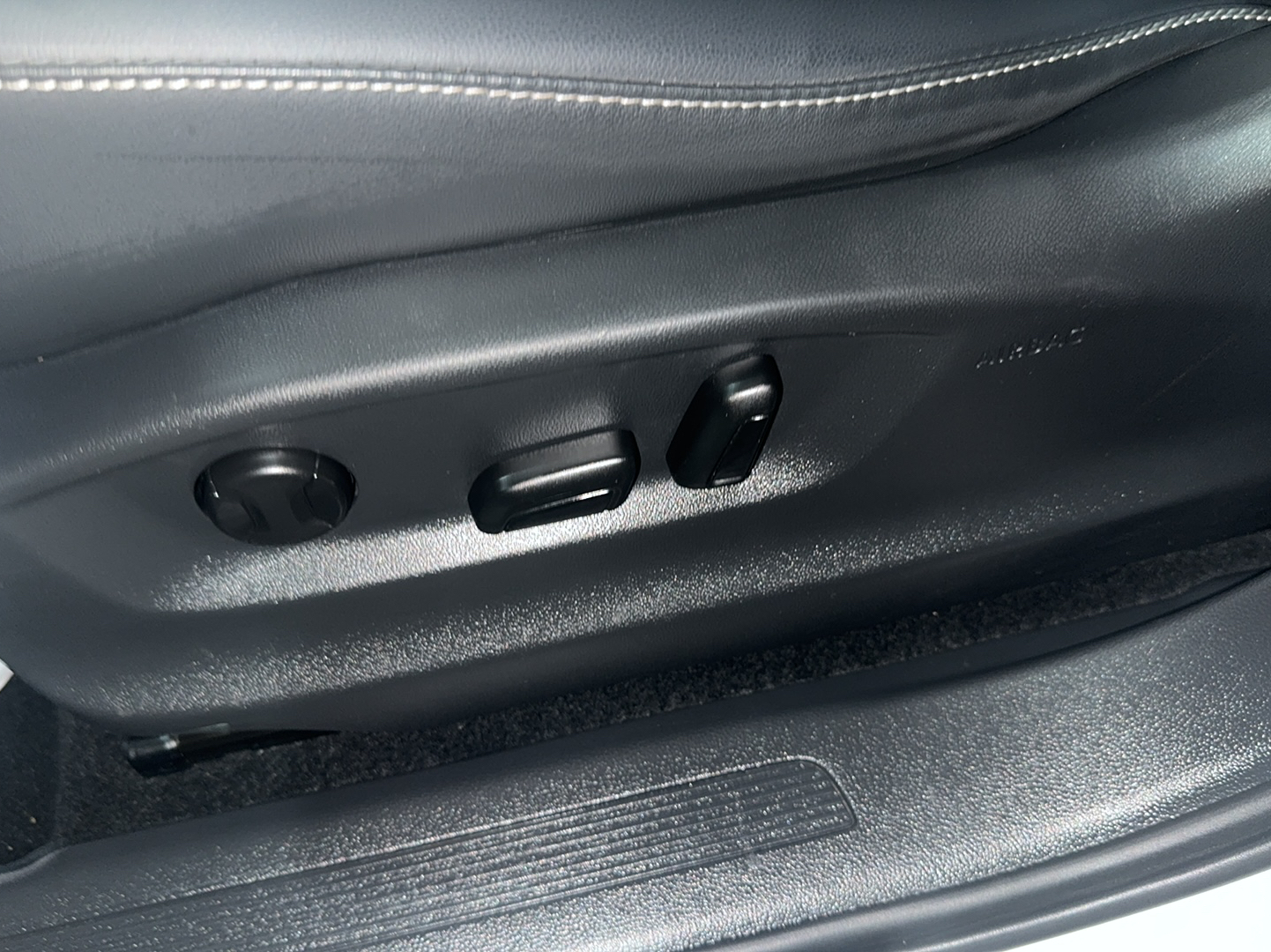 Used Volkswagen Tiguan L 2019 330TSI Automatic Two-Wheel Drive Panoramic Comfort Edition China VI Standard
