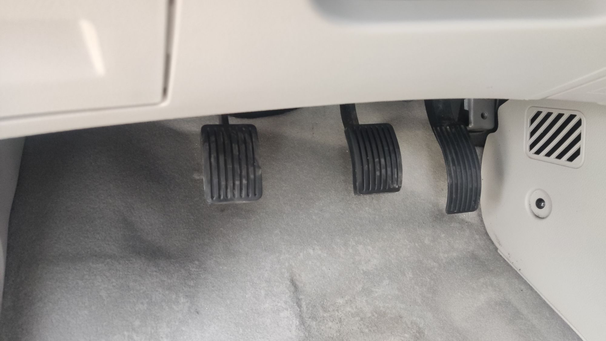 Used FORTHING Lingzhi 2019 M5L 1.6L 7-Seater Luxury Model China VI Standard
