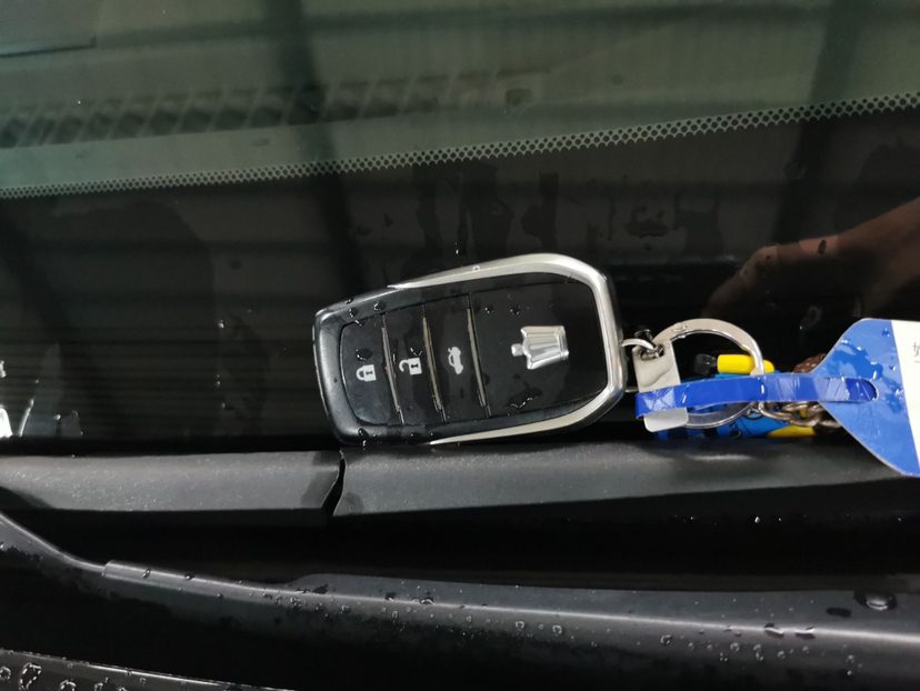 Used Toyota Crown 2015 2.0T Fashion Edition
