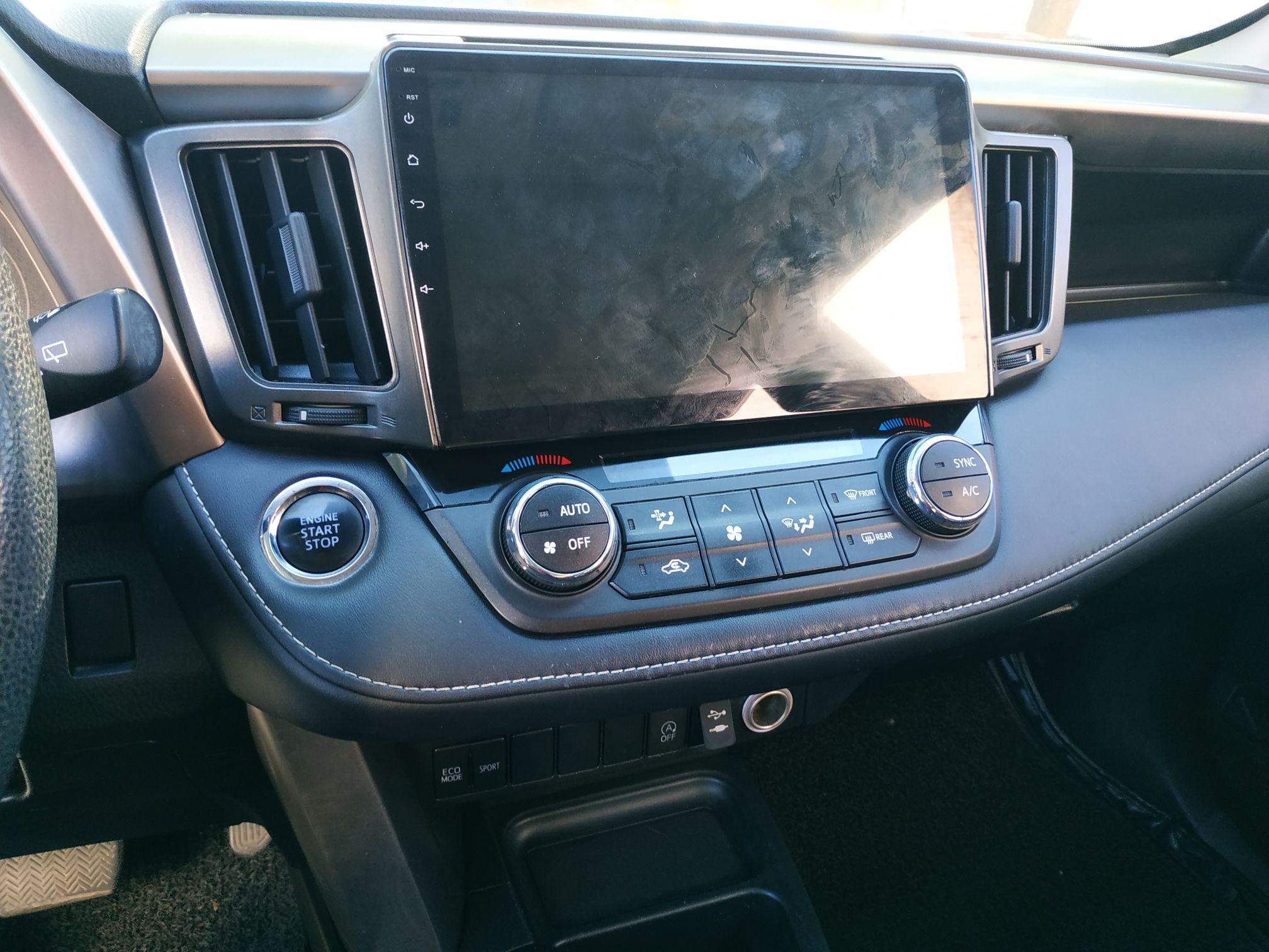 Used Toyota RAV4 2016 2.0L CVT Two-Wheel Drive Fashion Edition China V Standard
