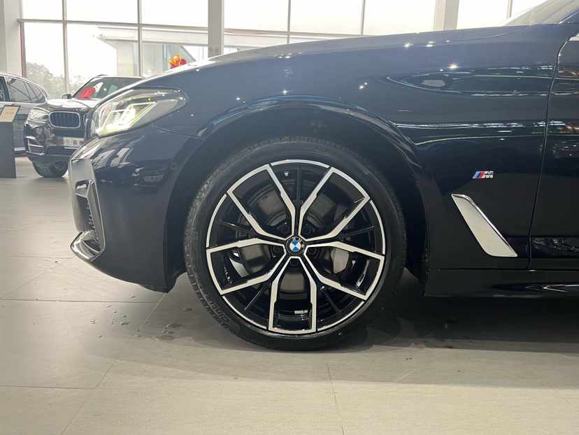 Used BMW 5 Series 2022 Restyled 530Li Luxury Edition M Sport Package
