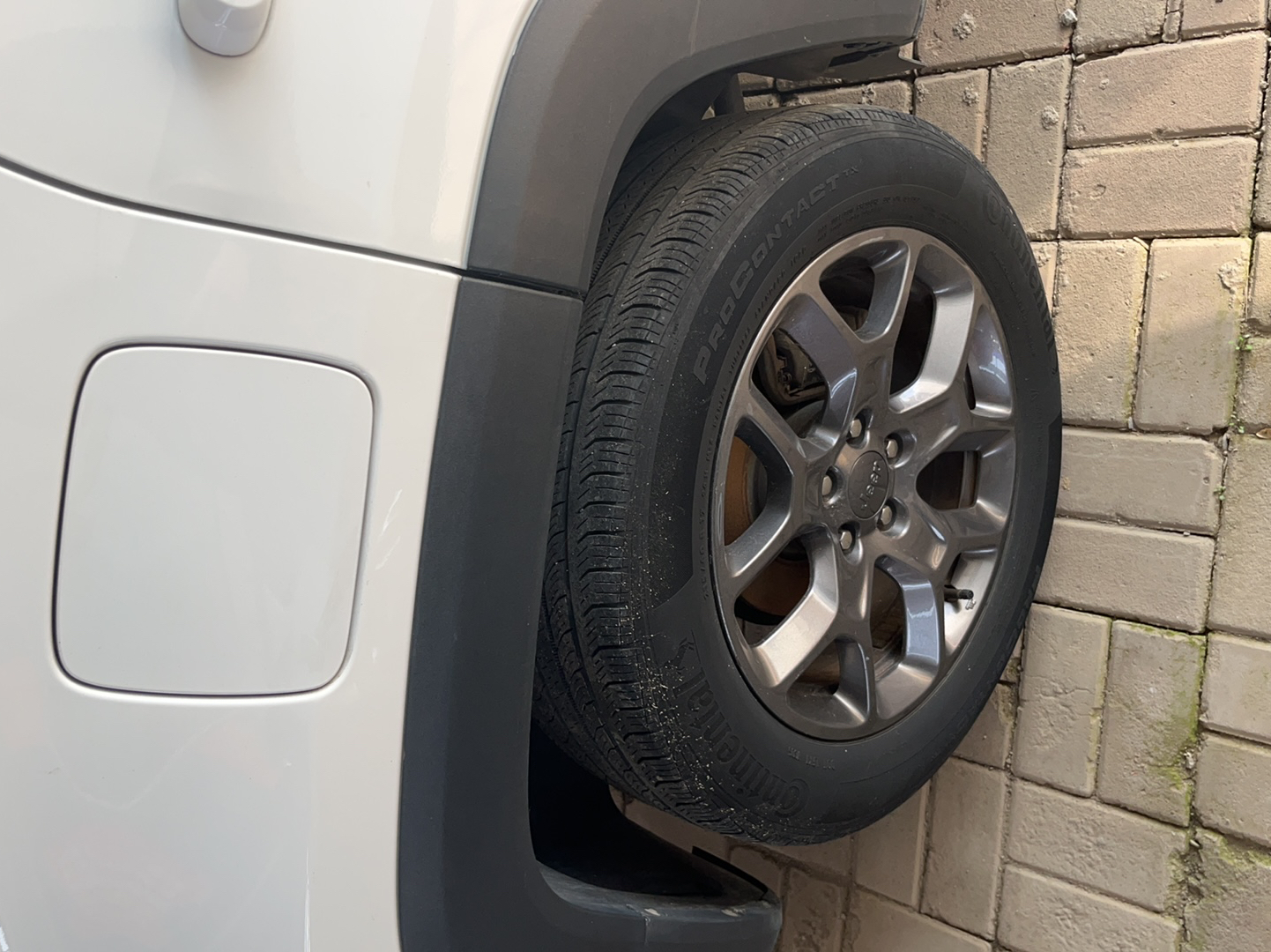 Used  Renegade 2018 Connected Large Screen Version 180T Automatic Kinetic Edition+
