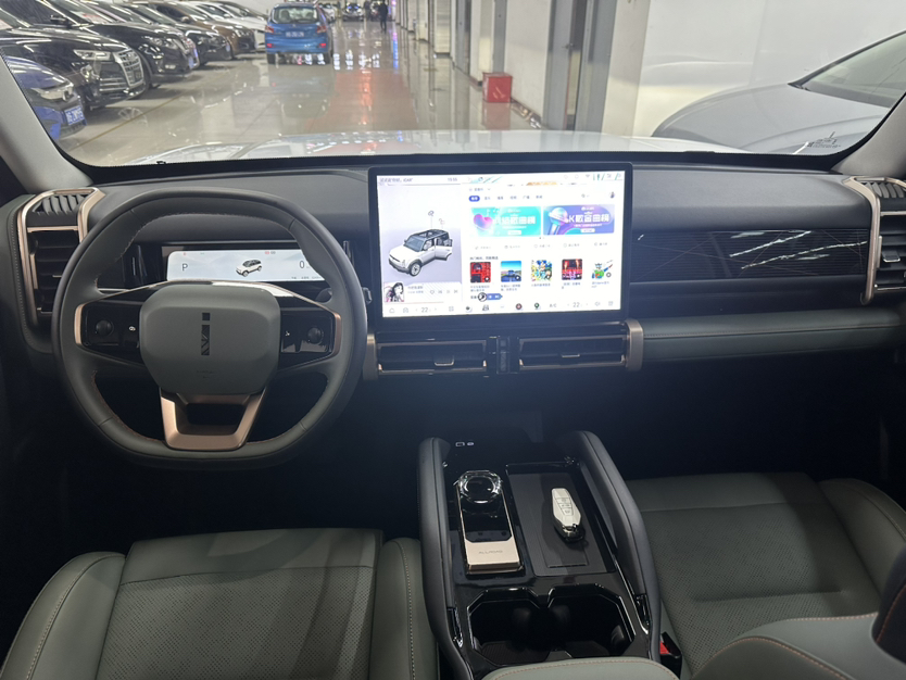 Used  03 2024 472km Four-Wheel Drive Long-Range Version
