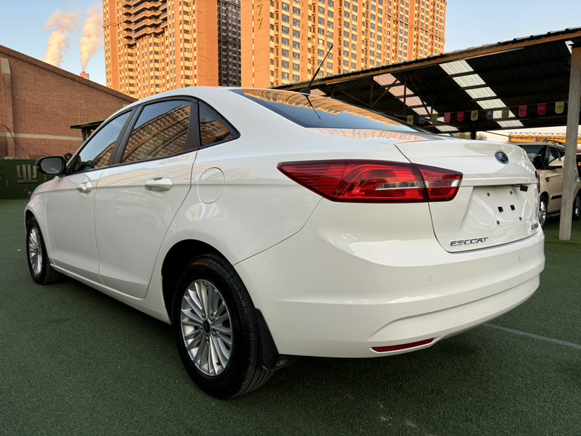 Used Ford Escort 2015 1.5L Automatic Comfort Model
