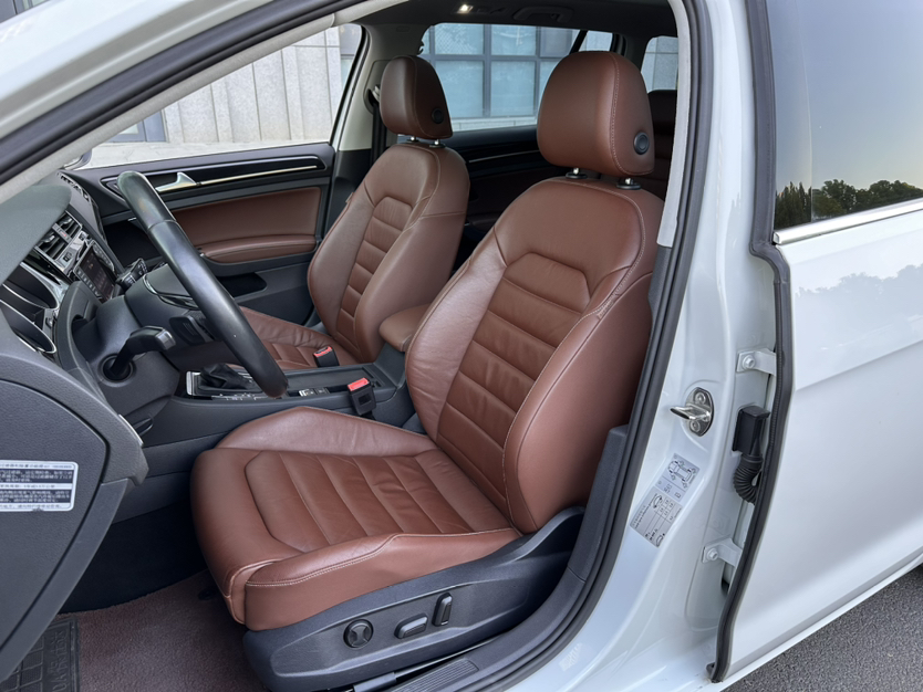 Used Volkswagen Golf 2014 1.4TSI Luxury Travel Edition
