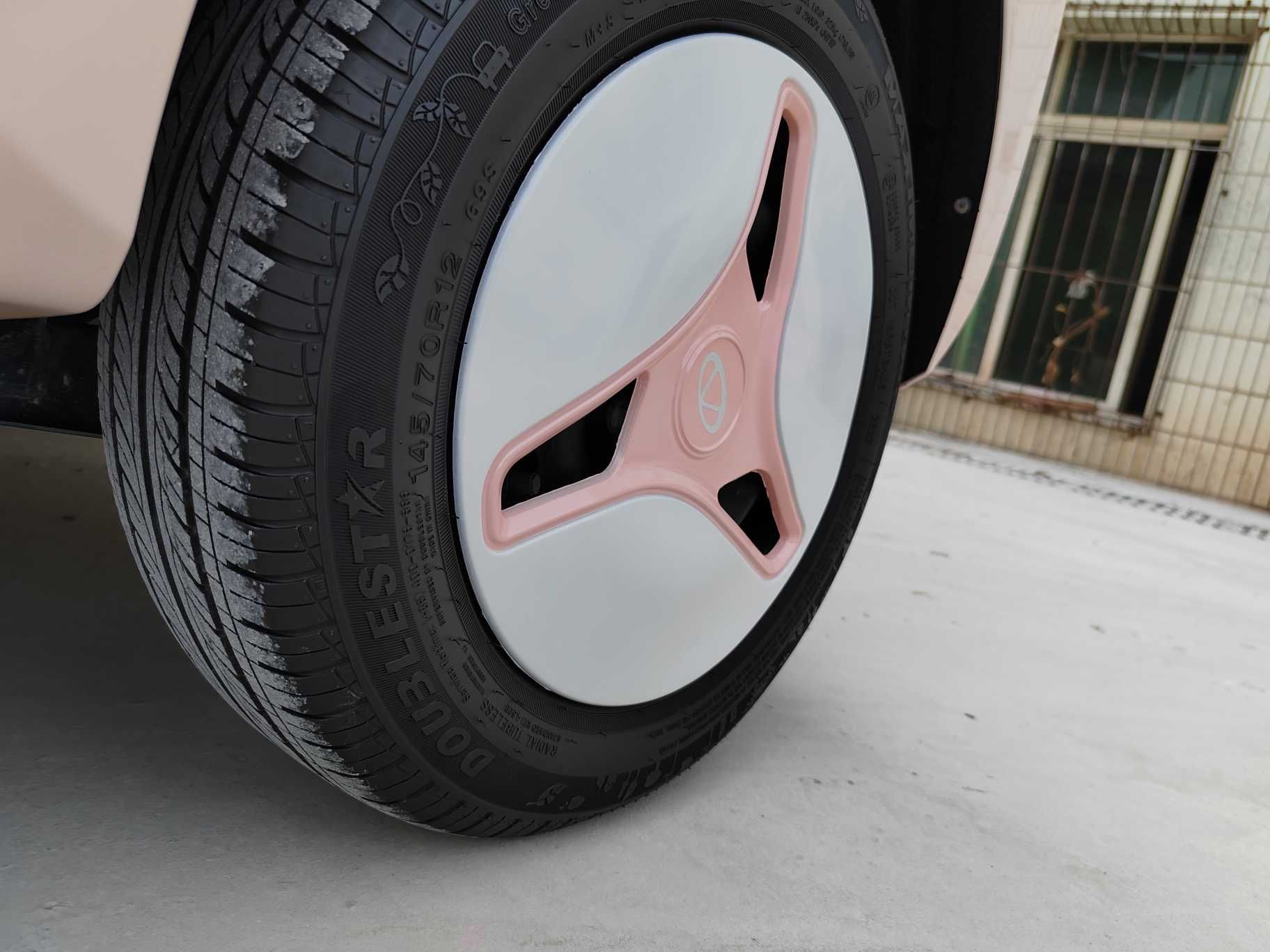 Used Chery QQ Ice Cream 2022 170km Sundae Phosphate Lithium-Ion
