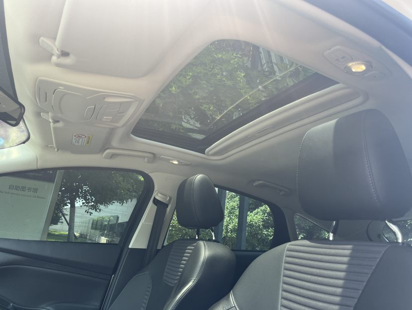 Used Ford Focus 2018 Hatchback Classic 1.6L Automatic Trendy SmartDrive Edition
