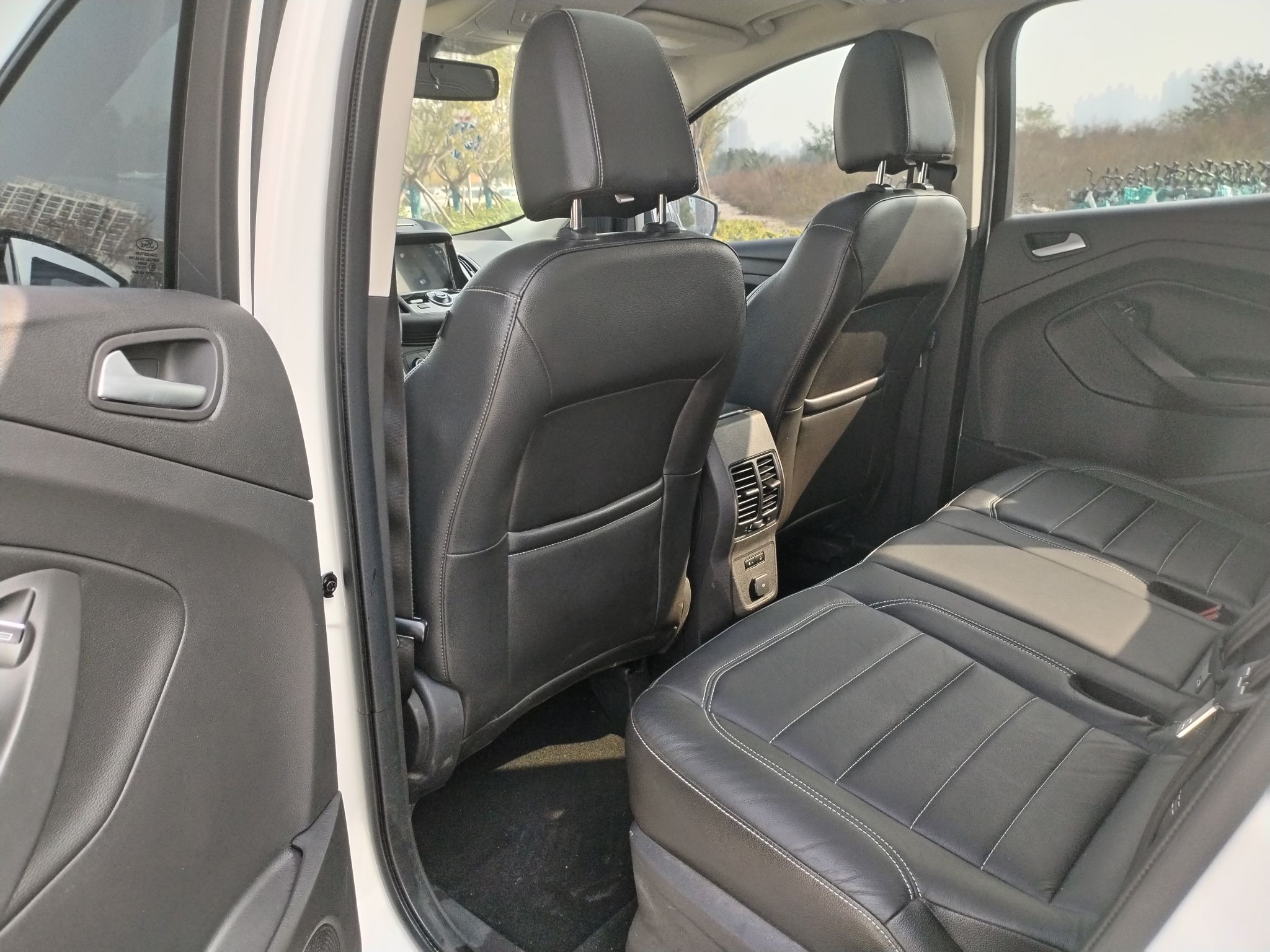 Used Ford Kuga 2017 EcoBoost 180 Two-Wheel-Drive Tiger Leap Model
