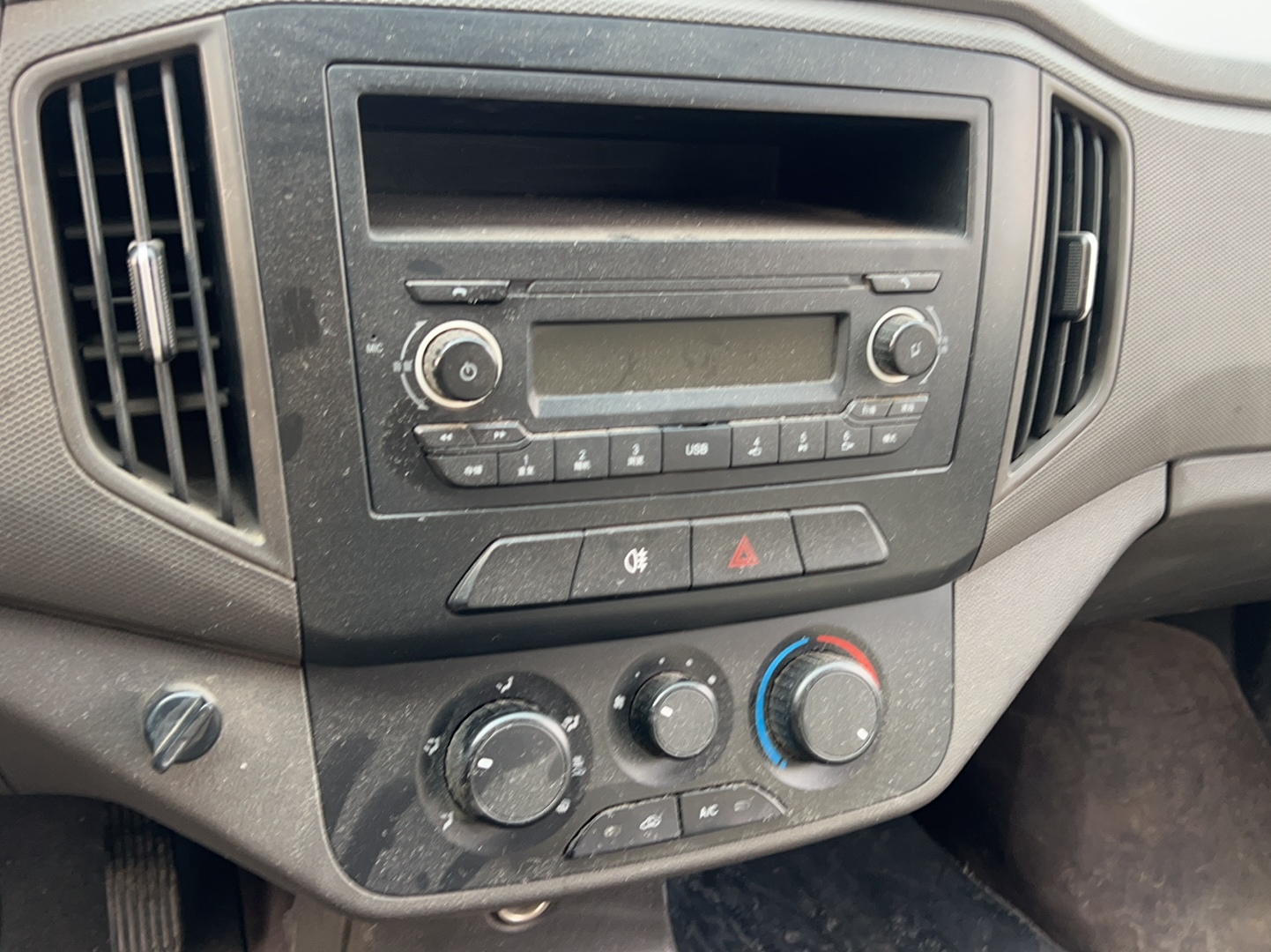 Used Wuling Rongguang New Truck 2019 1.5L Double-Cab China VI L3C
