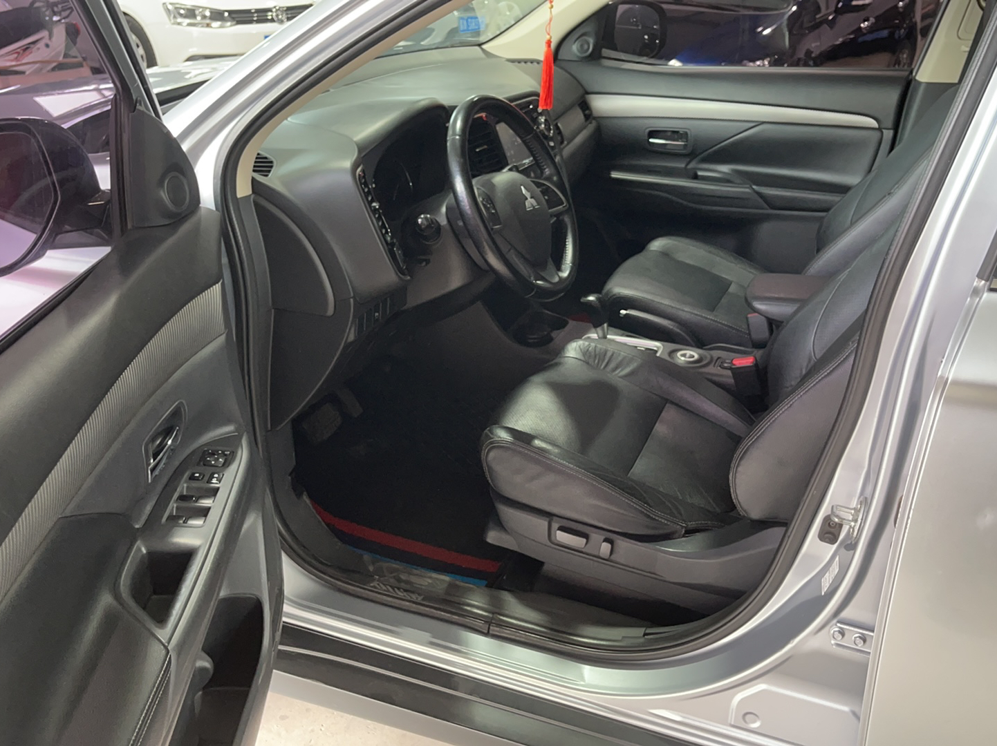 Used Mitsubishi Outlander 2014 2.4L 4x4 Deluxe Value Edition 5 Seats
