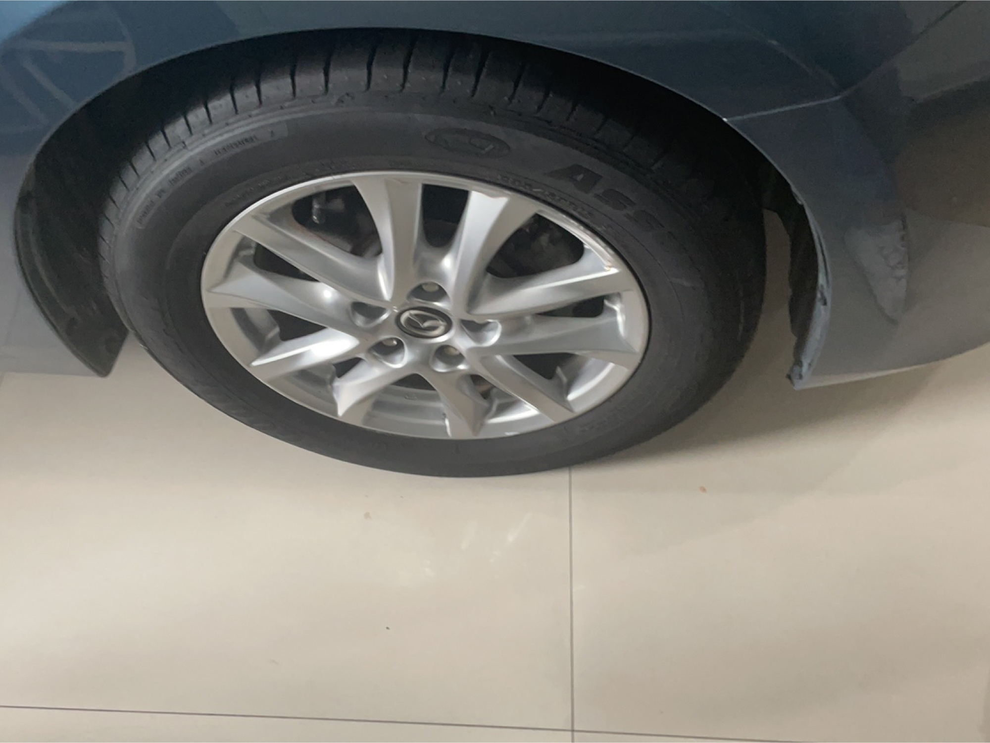 Used Mazda Mazda 3 Axela 2014 Sedan 1.5L Automatic Comfort Model
