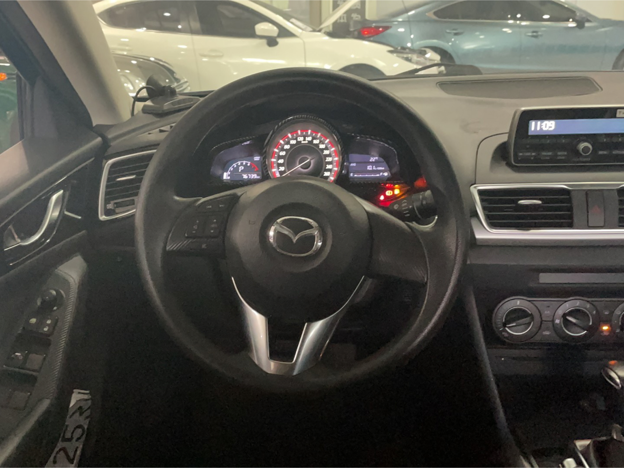 Used Mazda Mazda 3 Axela 2014 Sedan 1.5L Automatic Comfort Model
