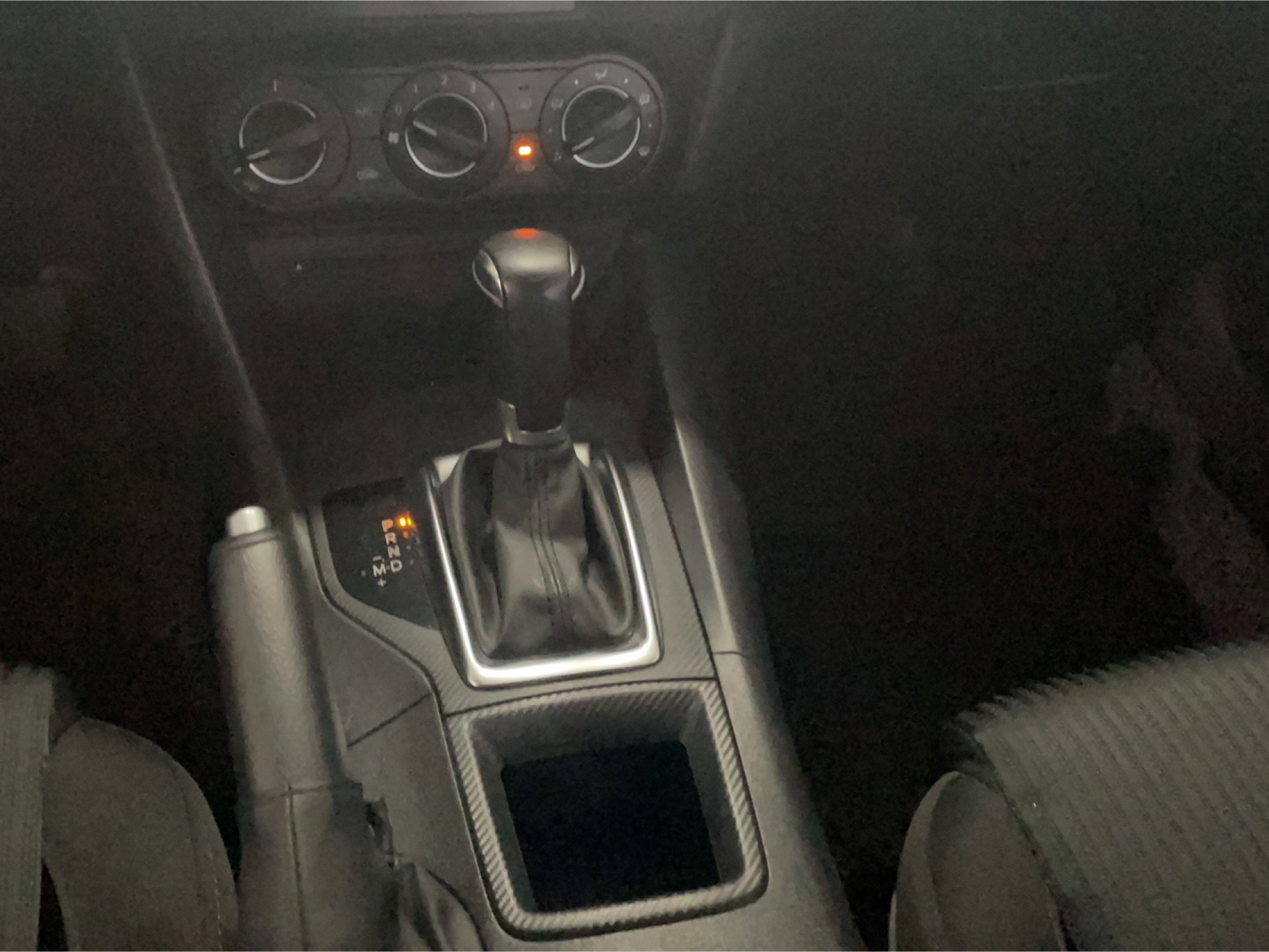 Used Mazda Mazda 3 Axela 2014 Sedan 1.5L Automatic Comfort Model
