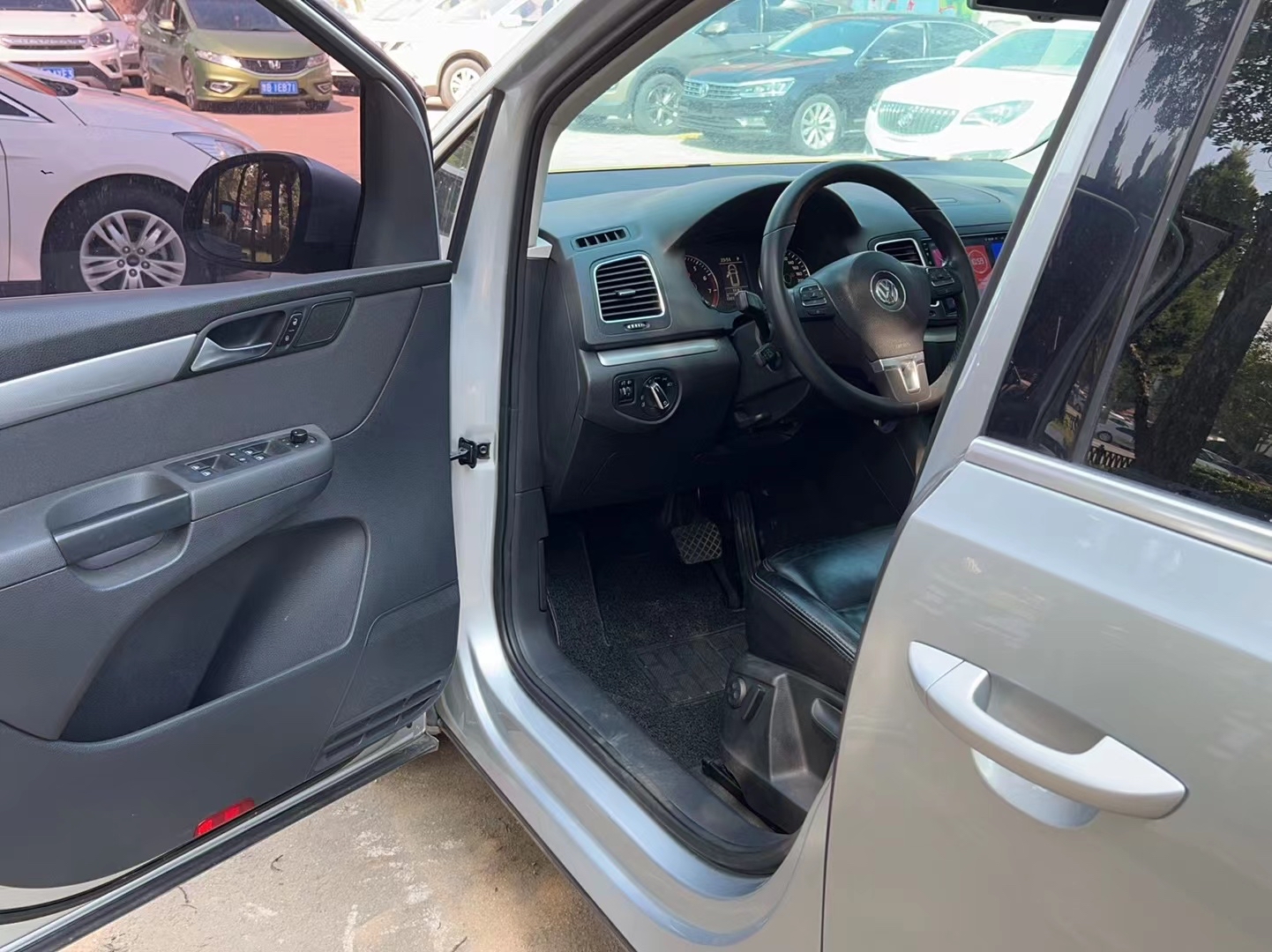 Used Volkswagen Sharan 2012 2.0 TSI Standard Version Euro IV
