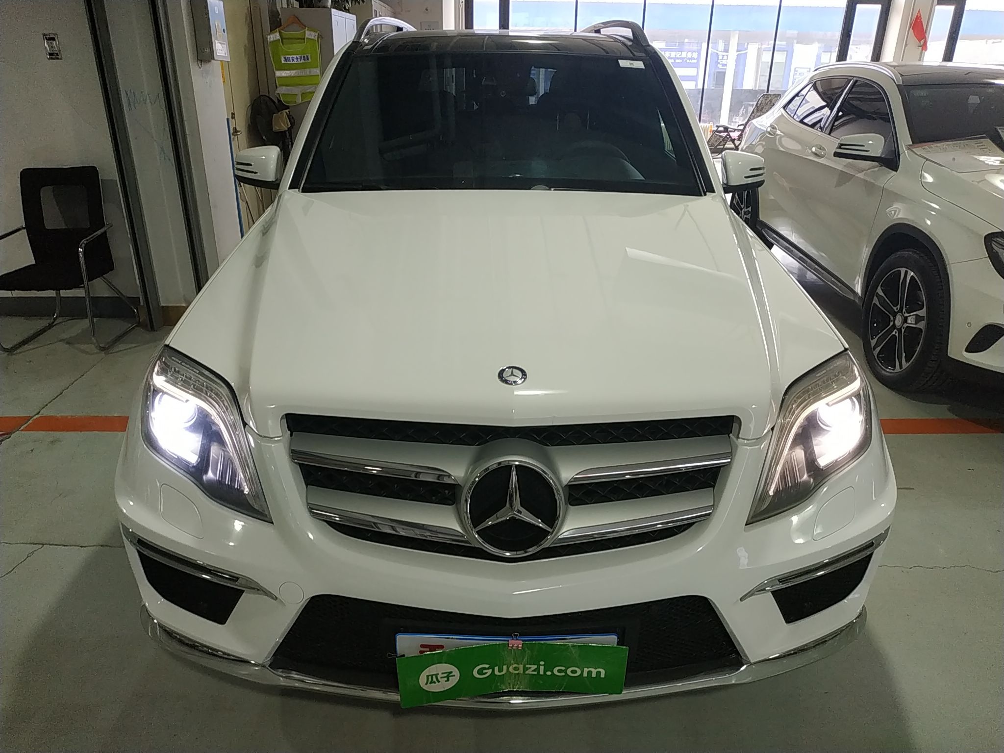 Used Mercedes-Benz GLK-Class 2015 GLK 260 4MATIC Fashion Edition Ultimate Version
