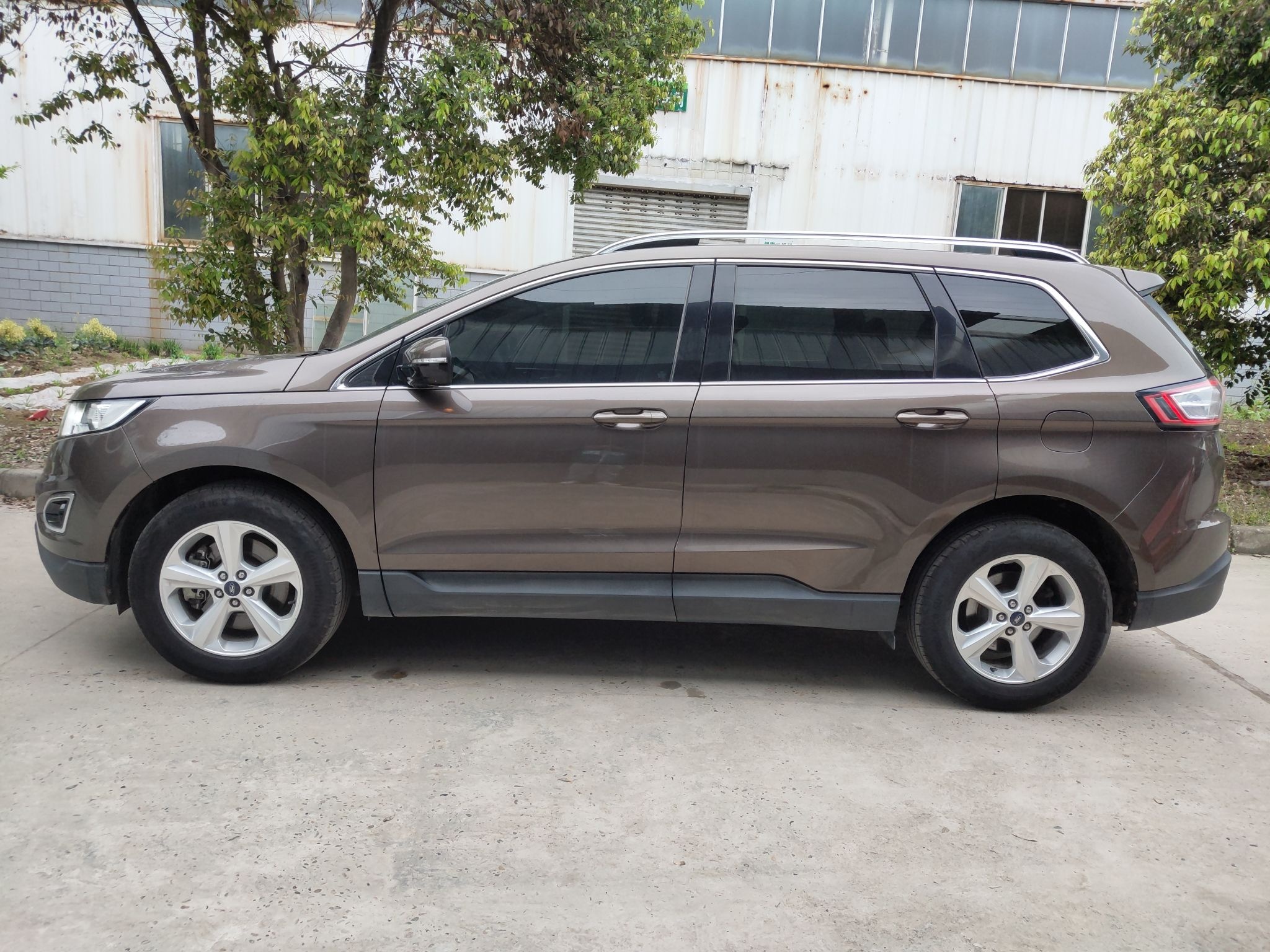 Used Ford Edge 2016 EcoBoost 245 Two-Wheel-Drive Titanium 5-Seater
