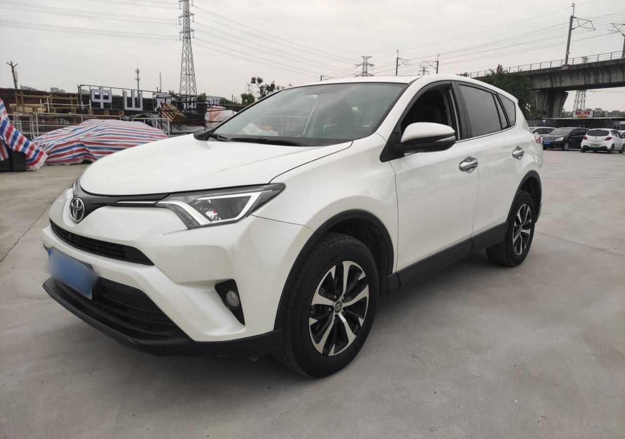 Used Toyota RAV4 2016 2.0L CVT Two-Wheel Drive Fashion Edition China V Standard