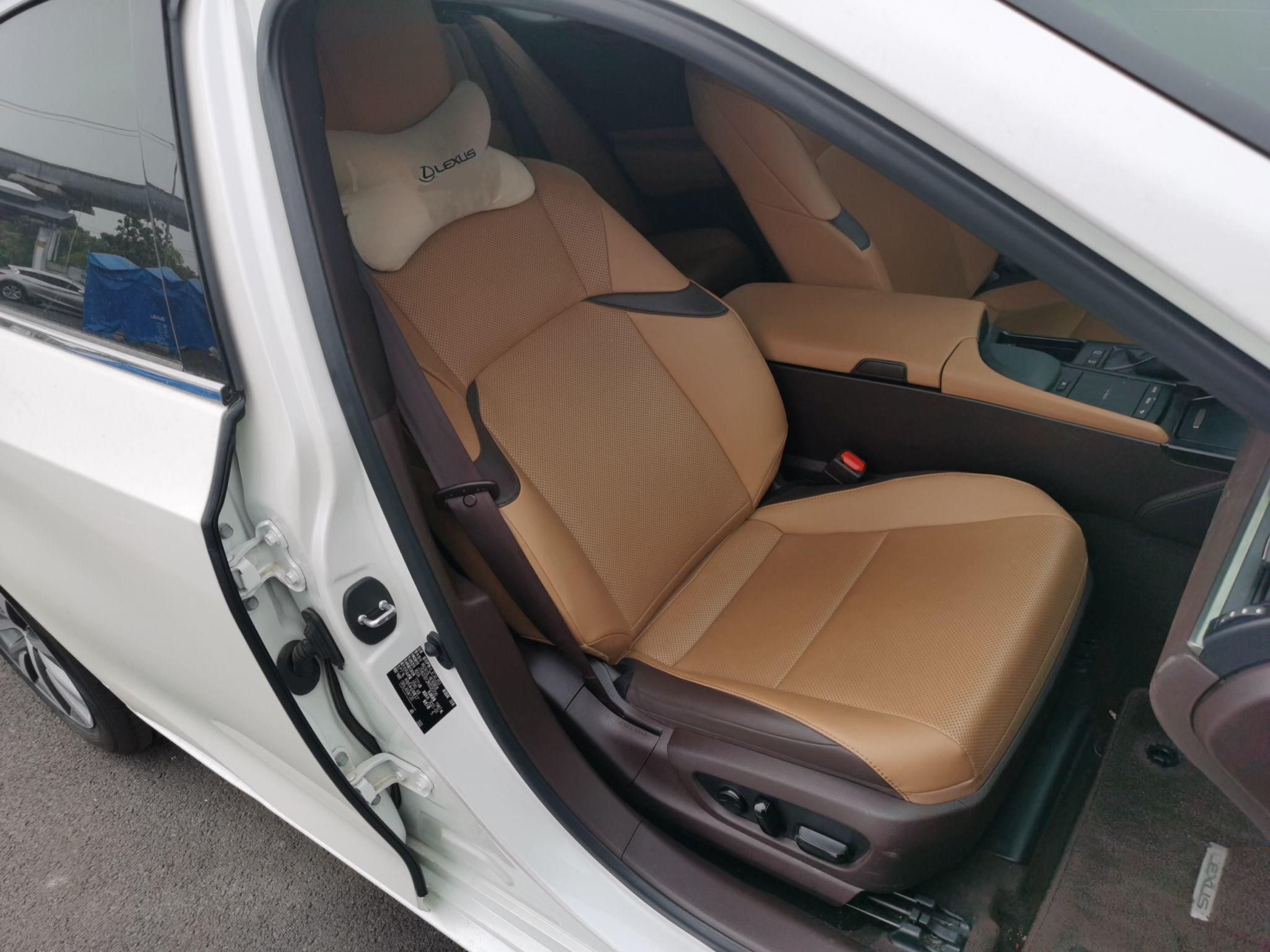 Used Lexus ES 2020 200 Excellence Edition
