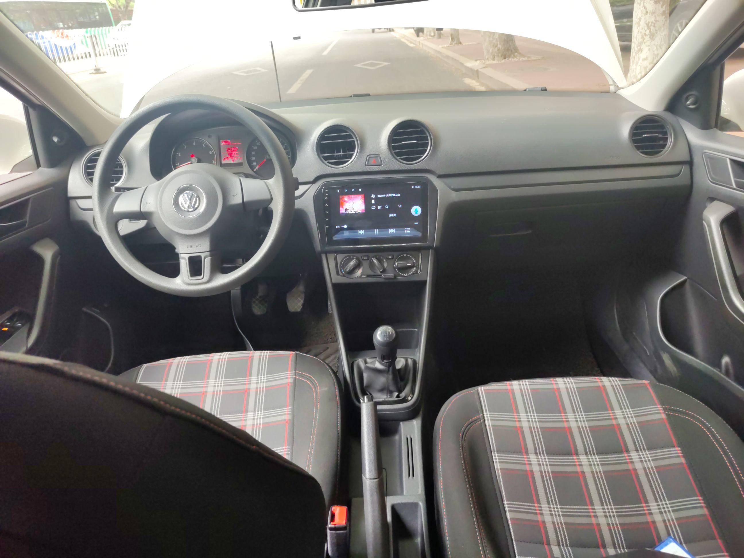 Used Volkswagen Jetta 2015 1.6L Manual Fashion Edition
