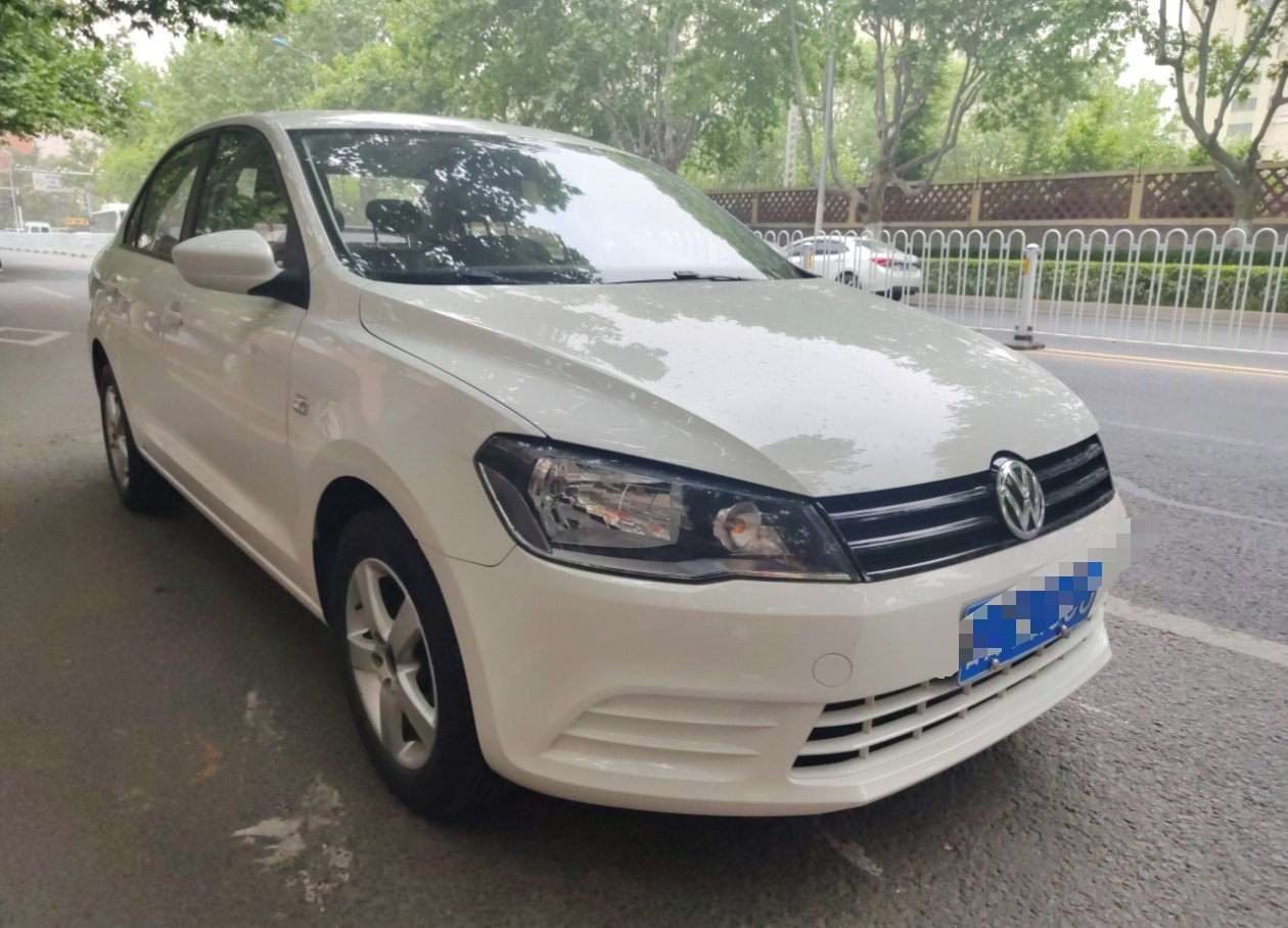 Used Volkswagen Jetta 2015 1.6L Manual Fashion Edition
