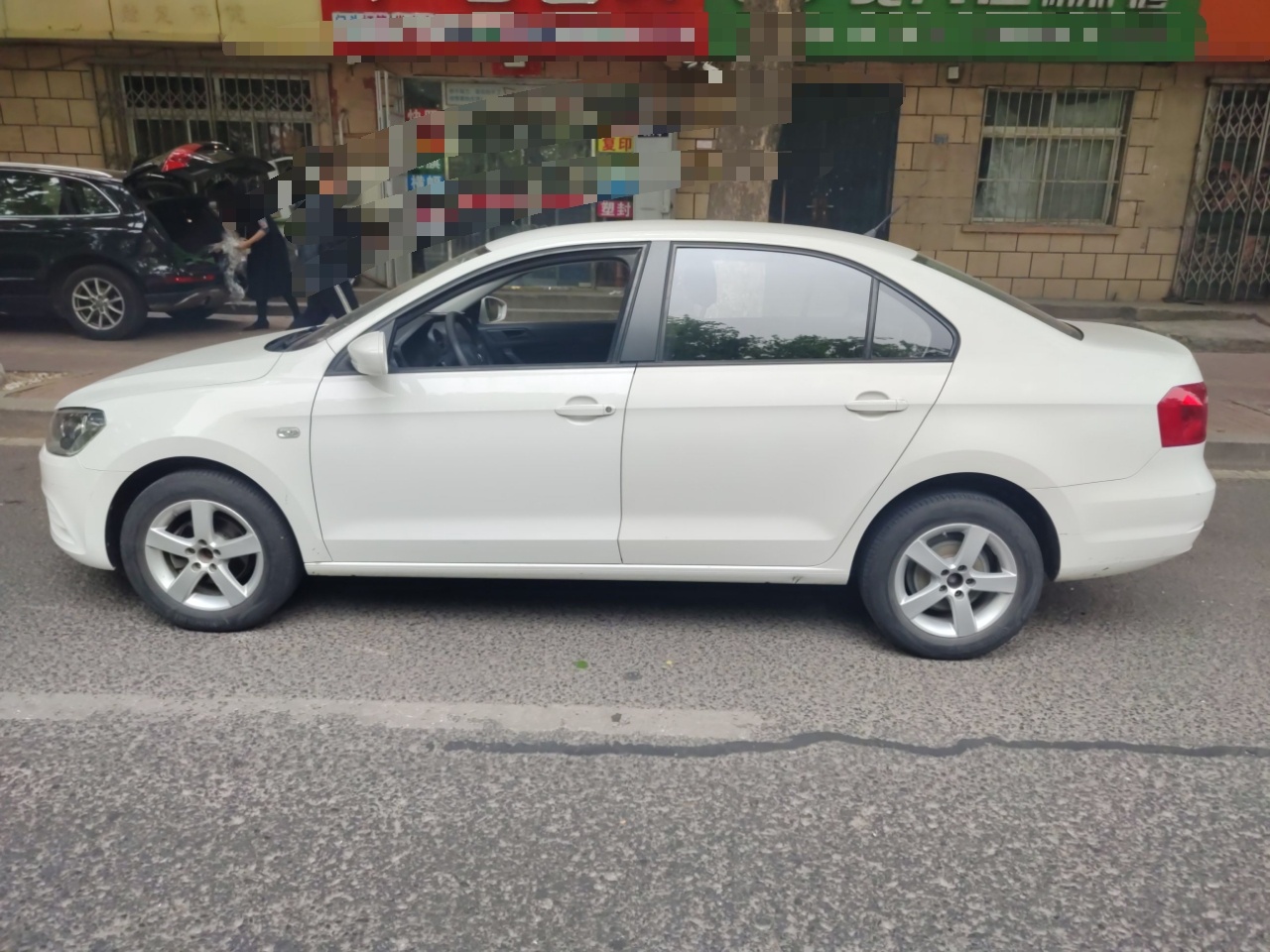 Used Volkswagen Jetta 2015 1.6L Manual Fashion Edition
