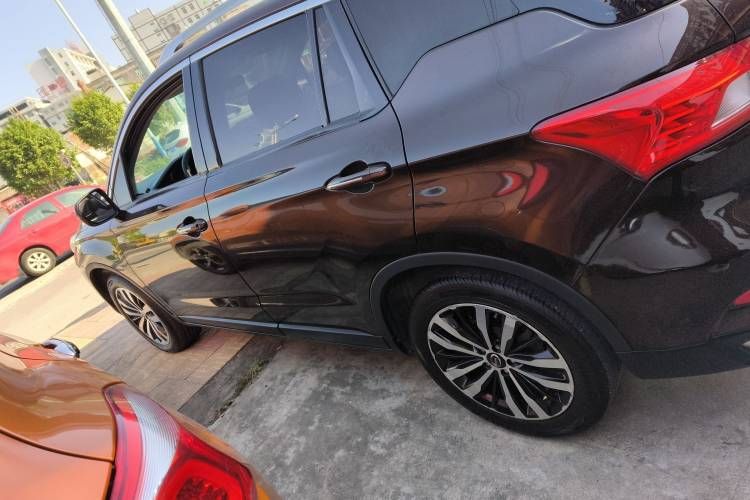 TDK.VehicleDetails.img