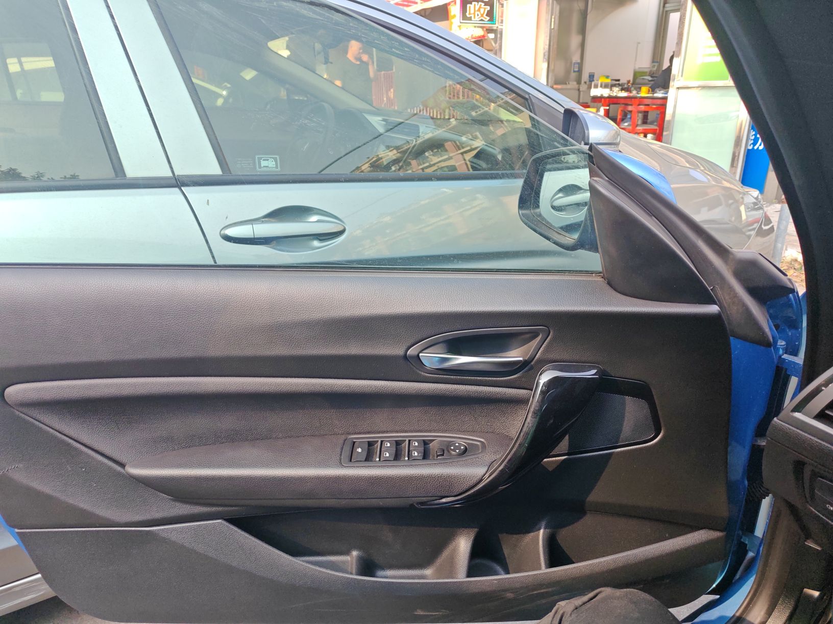 Used BMW 2 Series 2018 220i Convertible Coupe Sports Design Package
