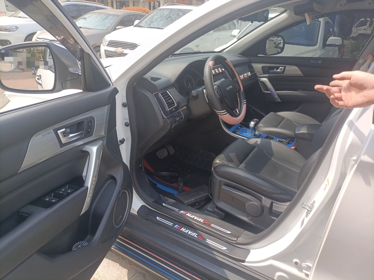 Used Haval H2 2018 Red-Label 1.5T Dual-Clutch Two-Wheel-Drive Luxury Model
